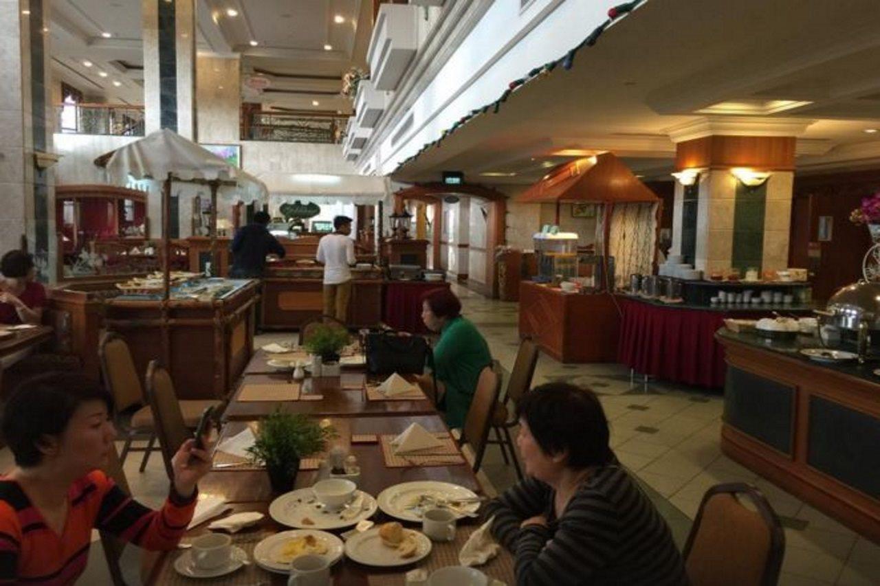 Mulia Hotel Bandar Seri Begawan Exterior foto