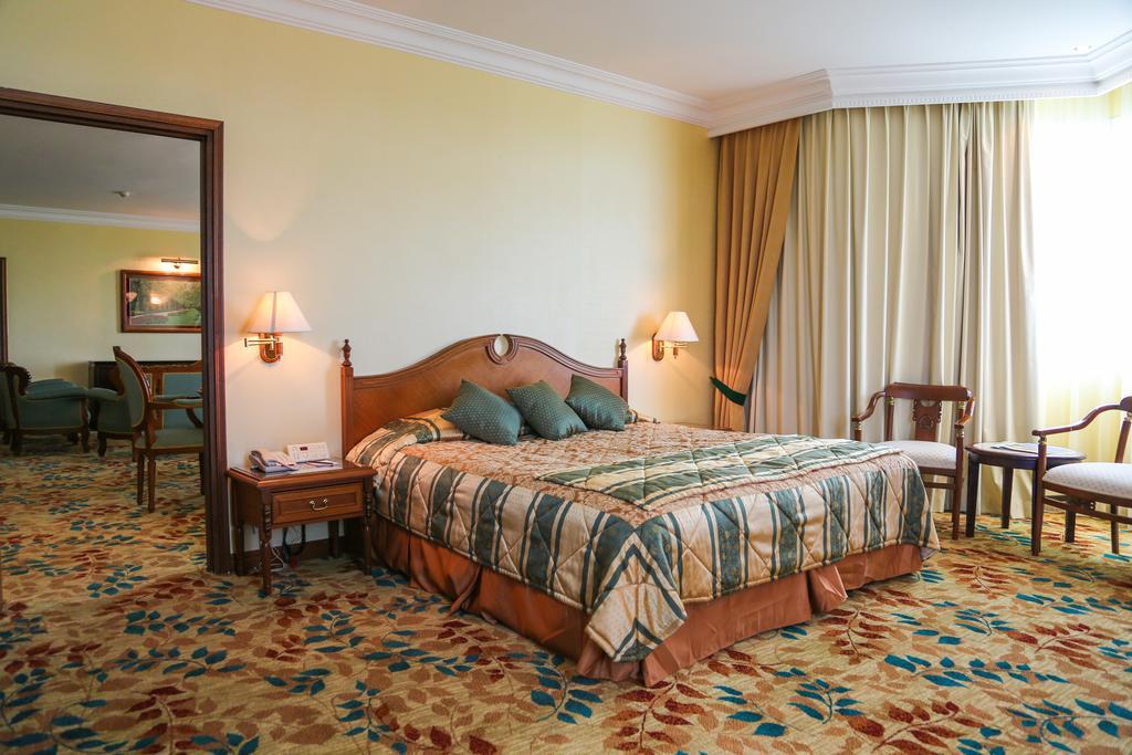 Mulia Hotel Bandar Seri Begawan Exterior foto