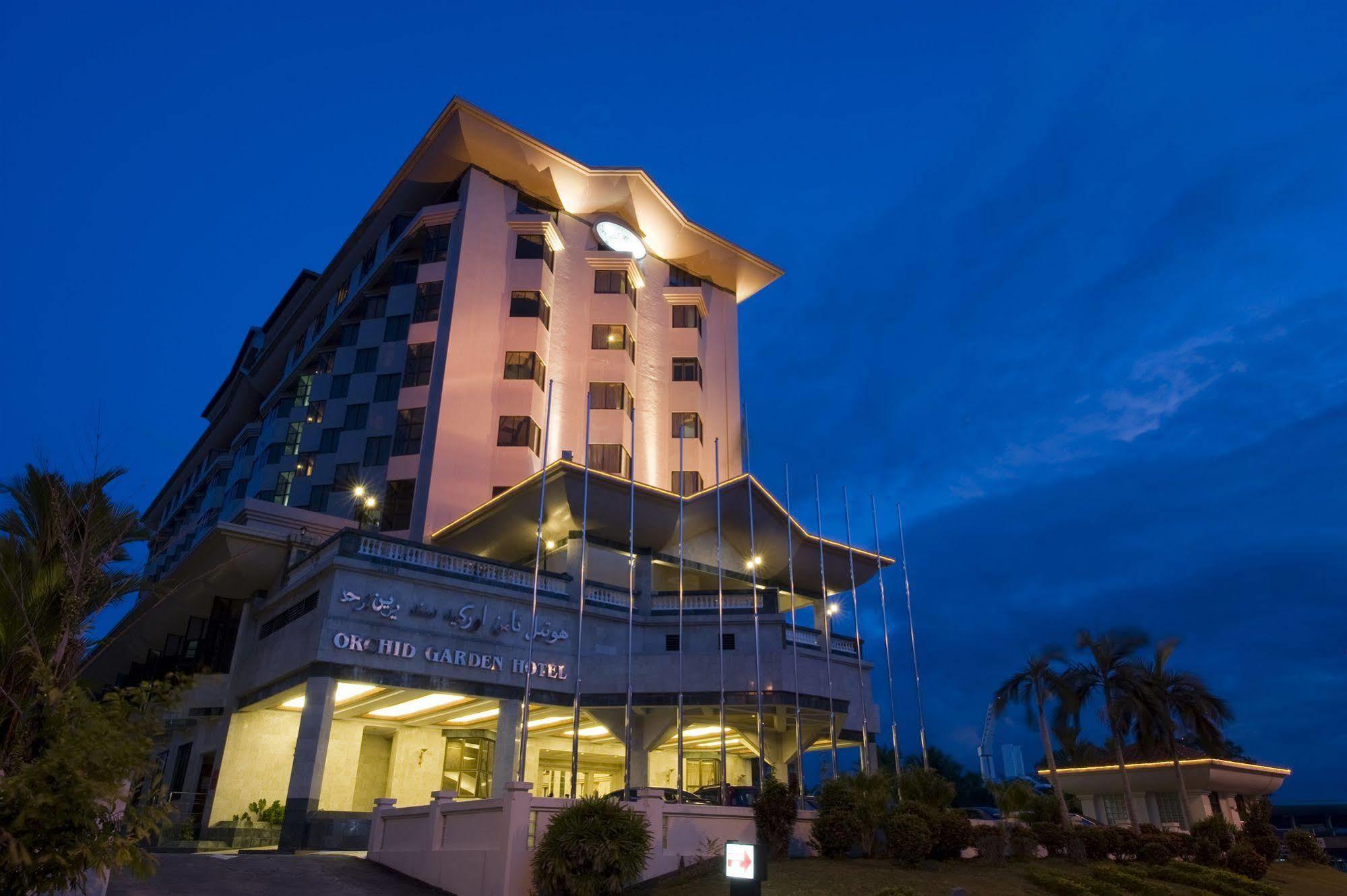 Mulia Hotel Bandar Seri Begawan Exterior foto